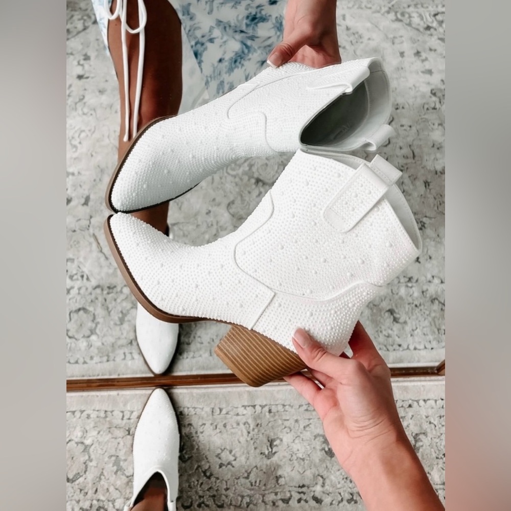 Western Style Pearled Cowboy Ankle Boots